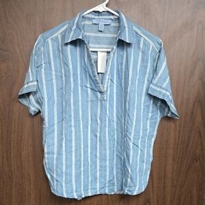 Cristina B Size M Light Blue and White Striped Cropped T-Shirt Blouse